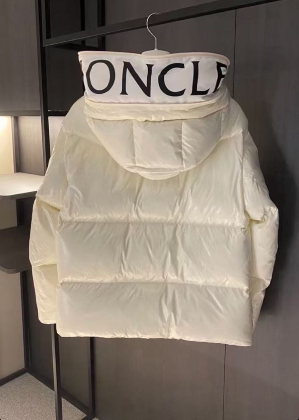 Moncler Bady – Doudoune courte à capuche