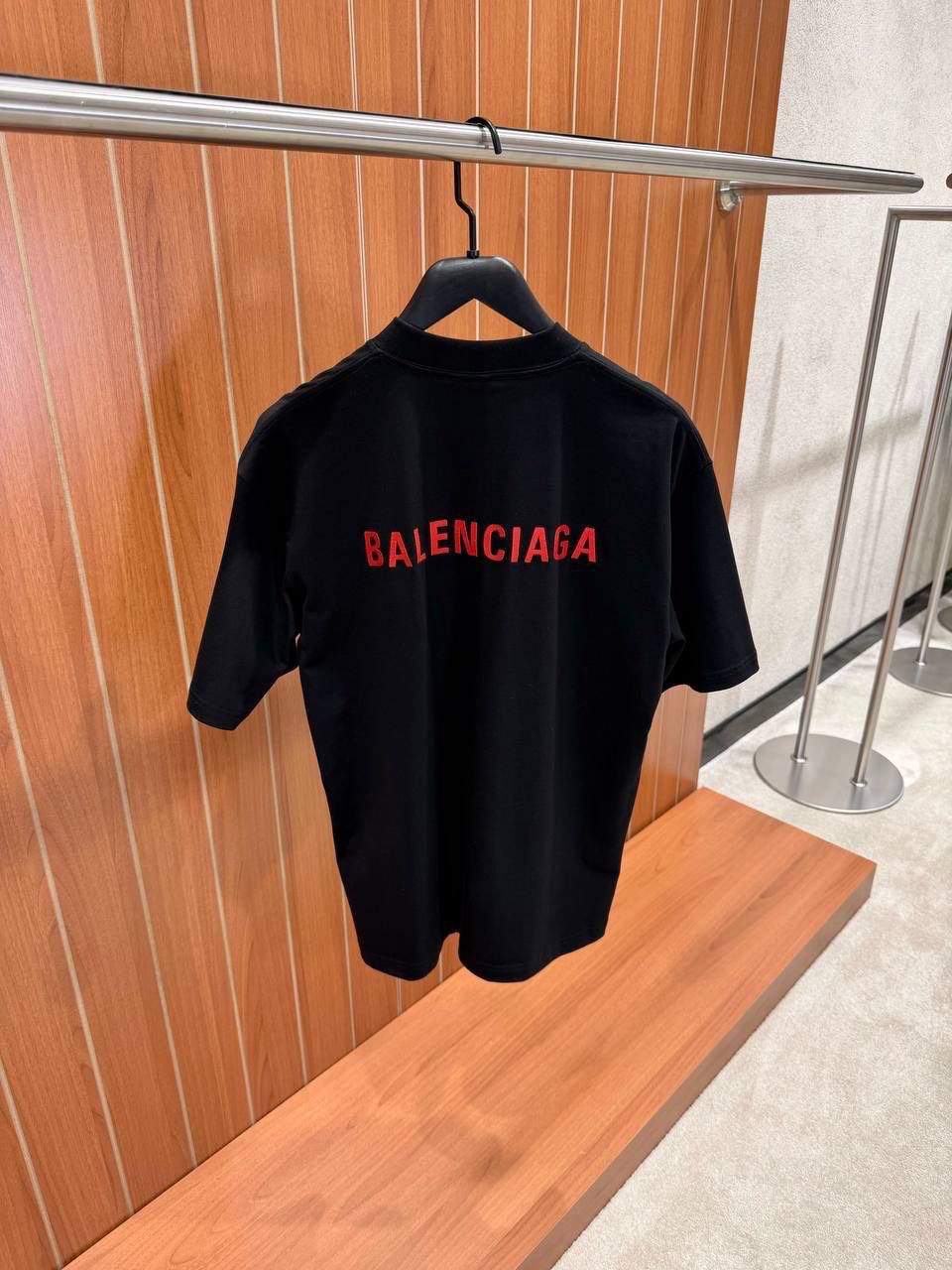 T-shirt Balenciaga Dos – Coupe Oversize