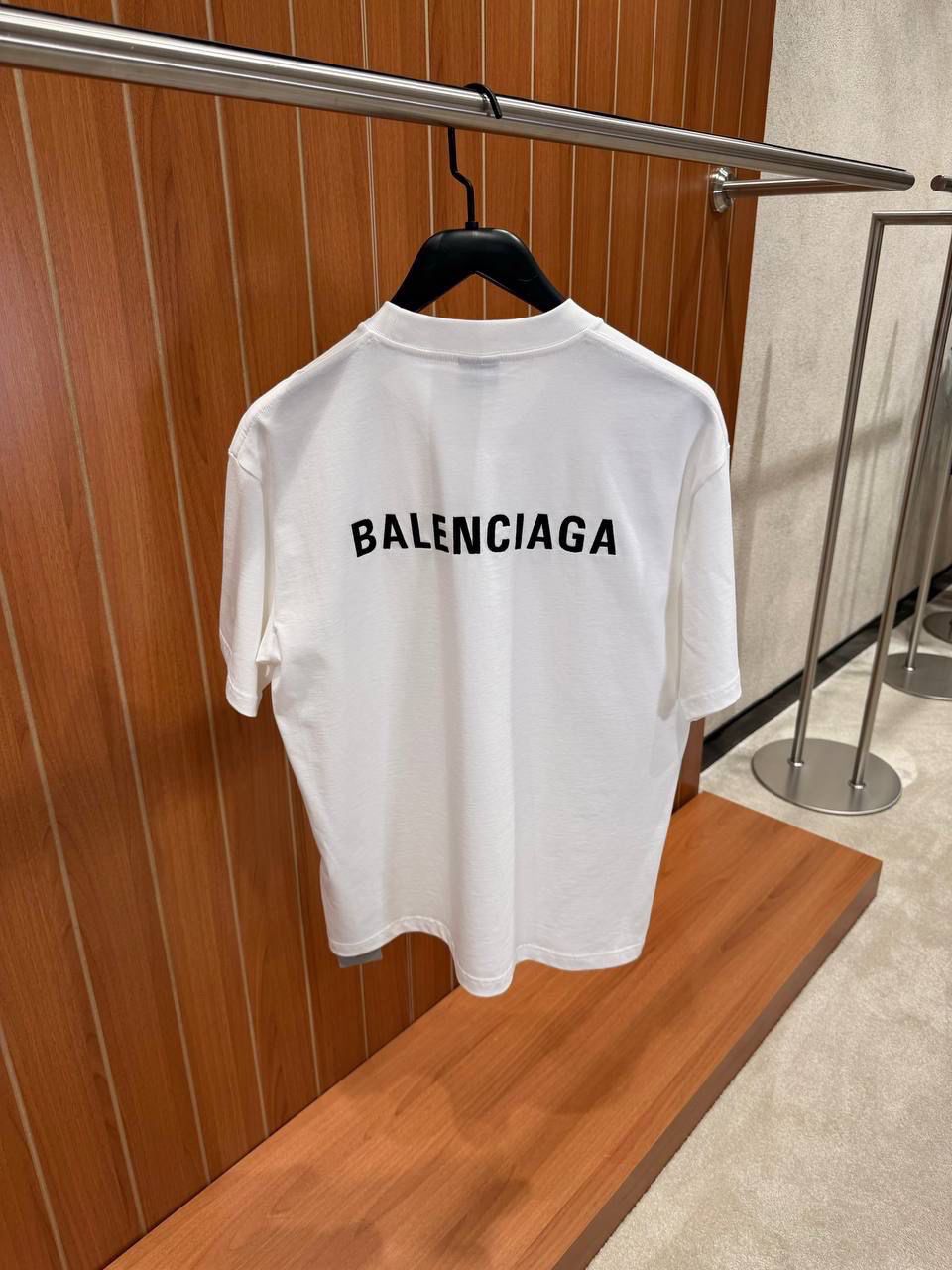 T-shirt Balenciaga Dos – Coupe Oversize