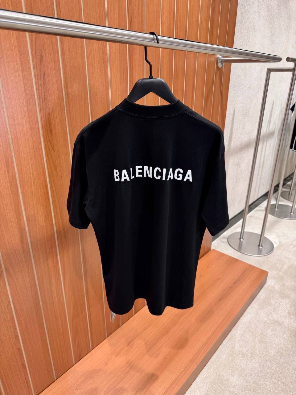 T-shirt Balenciaga Dos – Coupe Oversize
